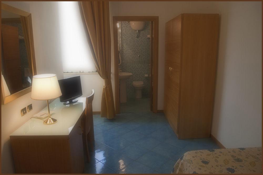 City Hotel カゾーリア エクステリア 写真