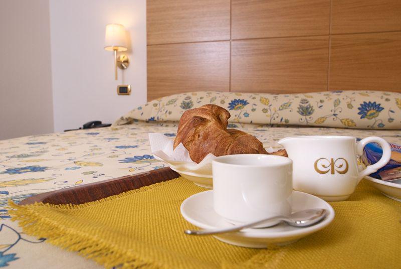 City Hotel カゾーリア エクステリア 写真